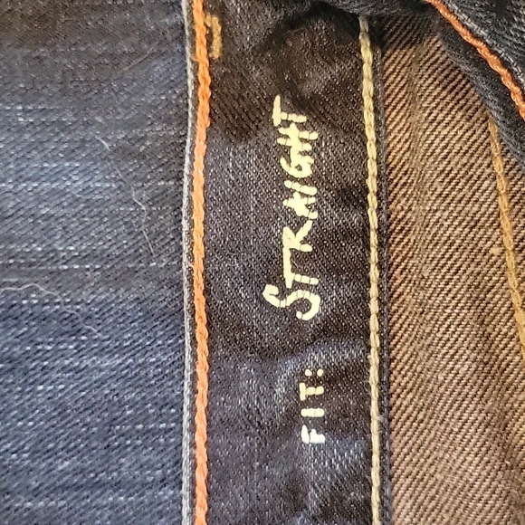 Men's Eddie Bauer straight fit jeans - Picture 5 of 5